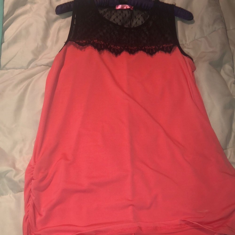 Cute blouse